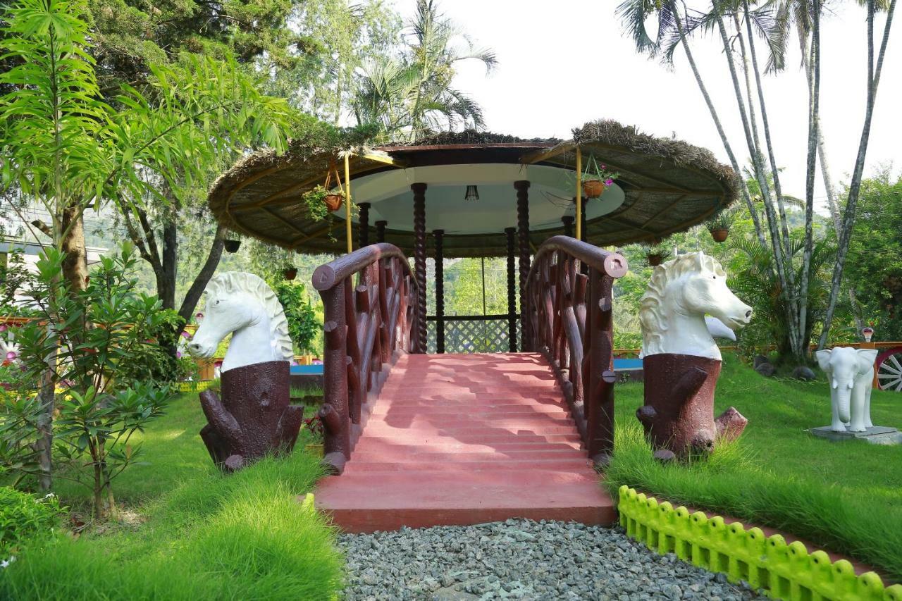 Spice Mount Heritage Resort Kattappana Esterno foto