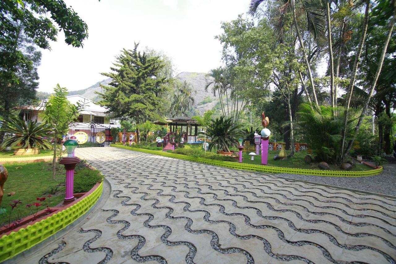 Spice Mount Heritage Resort Kattappana Esterno foto