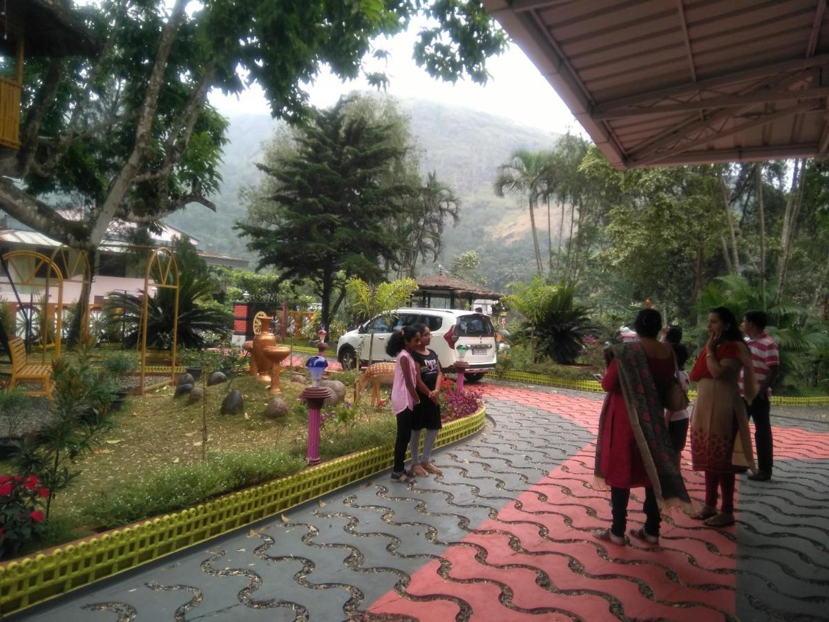 Spice Mount Heritage Resort Kattappana Esterno foto